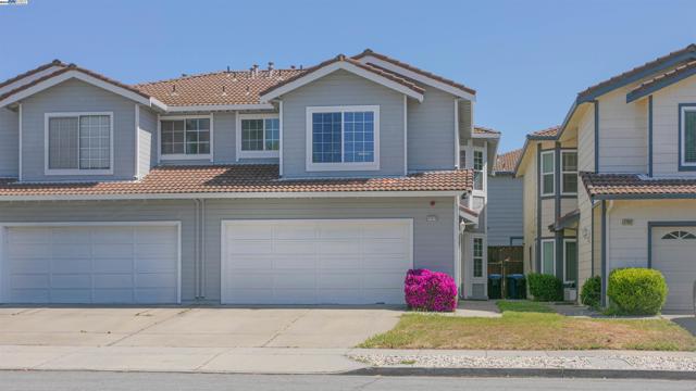 37076 Saint Edwards St, Newark CA: https://media.crmls.org/mediaz/3f8f0504-14e3-4f11-8449-621950c94b39.jpg