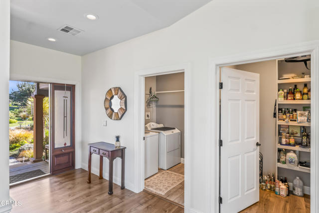 Detail Gallery Image 17 of 42 For 19251 Monterey Ave, Fort Bragg,  CA 95437 - 3 Beds | 3 Baths