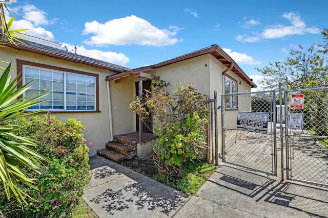 2672 73Rd Ave, Oakland, California 94605, ,Multi-Family,For Sale,73Rd Ave,41057740