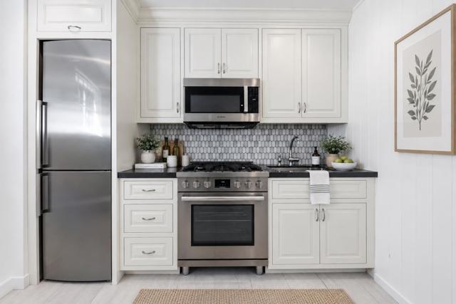 85 Fagan Drive, Hillsborough CA: https://media.crmls.org/mediaz/3f9145f3-7a4e-4c9c-acdc-4278c28a03e4.jpg
