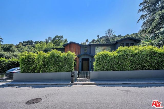 1011 Roscomare Road, Los Angeles, California 90077, 5 Bedrooms Bedrooms, ,4 BathroomsBathrooms,Single Family Residence,For Sale,Roscomare,24423865