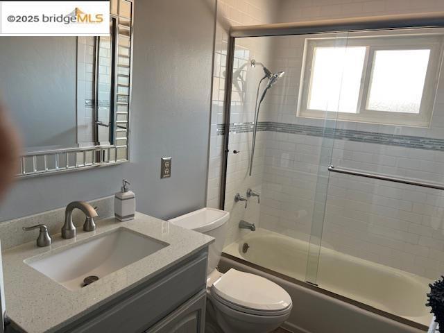 581 Fairway Street, Hayward CA: https://media.crmls.org/mediaz/3f924c77-4b00-4368-bd12-9c4e38c66e5b.jpg