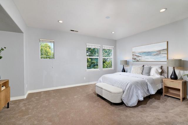 15504 Paseo Del Sur, San Diego CA: https://media.crmls.org/mediaz/3f92610e-8f46-45a8-aebe-43cc278c5a0f.jpg