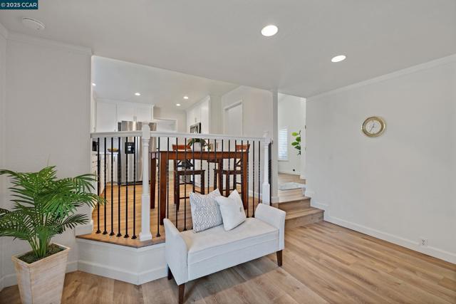 3641 Shenandoah Ct, Pleasanton CA: https://media.crmls.org/mediaz/3f926c5c-eef2-4905-818b-4dc28601208a.jpg