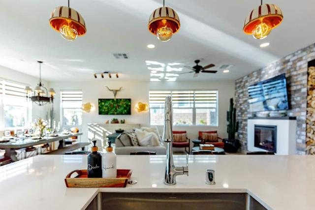 43295 Passagio Lago Way, Indio CA: https://media.crmls.org/mediaz/3f92d67e-645b-4b2a-a594-acef6982772d.jpg