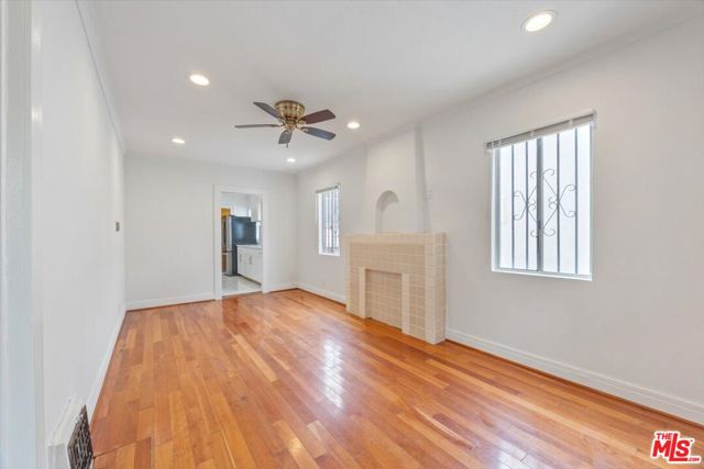 2840 S Mansfield Avenue, Los Angeles CA: https://media.crmls.org/mediaz/3f934171-4f29-4d42-abdf-995c53de25ef.jpg