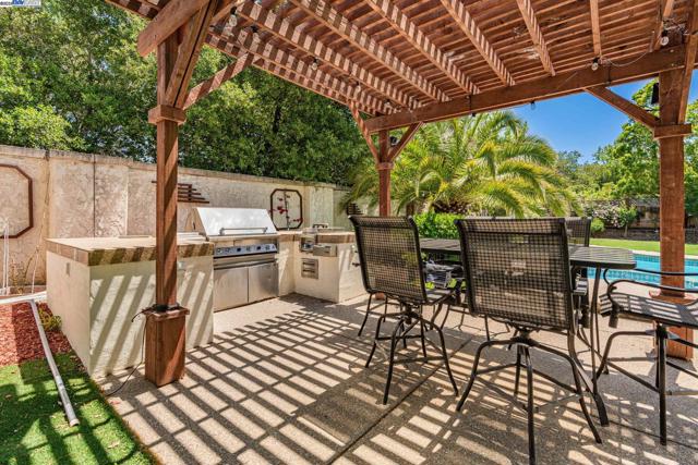 3535 Lessini, Pleasanton CA: https://media.crmls.org/mediaz/3f940809-5242-4356-ae56-6eb0951caf49.jpg