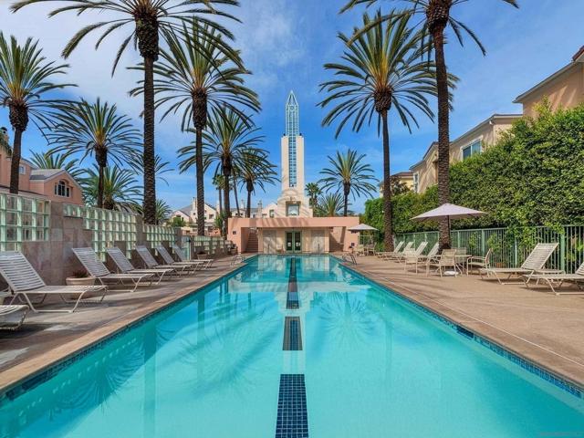 12654 Carmel Country Rd, San Diego CA: https://media.crmls.org/mediaz/3f948232-09ce-41da-806f-b3a796926801.jpg