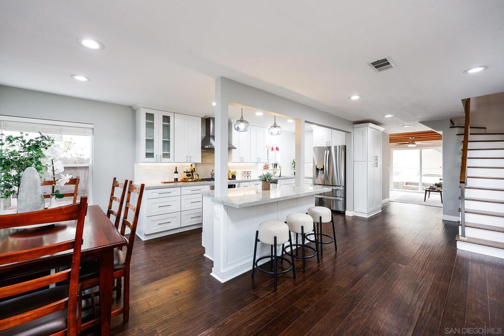 2114 Diamond St - photo 9