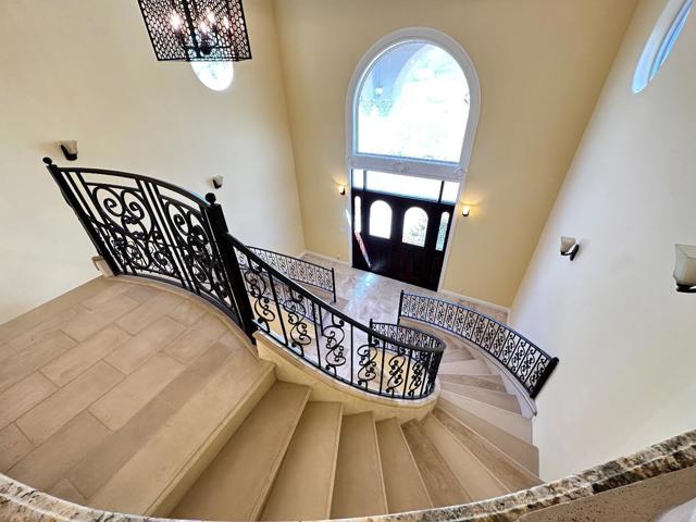 734 Bridle Ridge Court, Fairfield CA: https://media.crmls.org/mediaz/3f94de3c-af9e-47c3-8e4f-33c761bb909d.jpg
