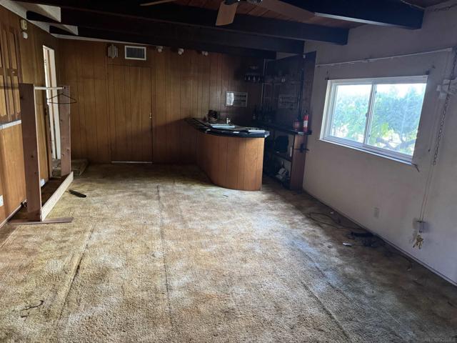 918 E 3rd Avenue, Escondido CA: https://media.crmls.org/mediaz/3f9643cc-0ceb-4c43-b17f-8aedbe2aba51.jpg
