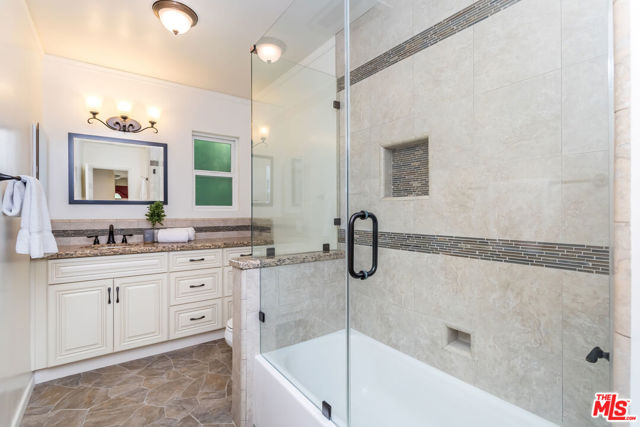 3634 Mandeville Canyon Road, Los Angeles CA: https://media.crmls.org/mediaz/3f964dae-1c30-4c67-8ae3-1459bd16a53e.jpg