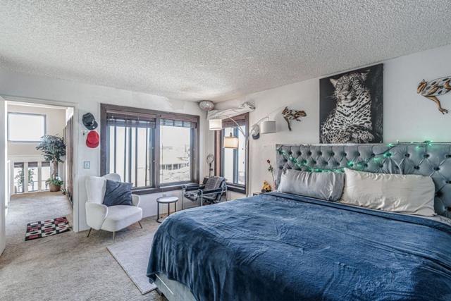 124 Surf Way, Monterey CA: https://media.crmls.org/mediaz/3f966d6f-b3e2-4960-9e3b-1e16b94eb8e6.jpg