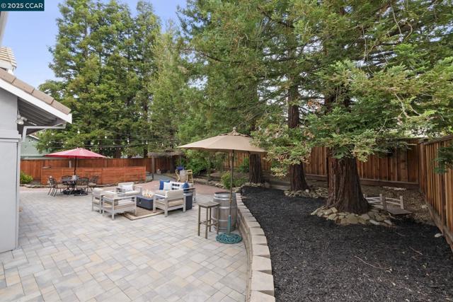 737 Alison Cir, Livermore CA: https://media.crmls.org/mediaz/3f969b53-288c-4c25-b995-f4525e292c03.jpg