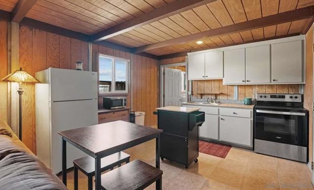 21100 Paseo Montana, Murrieta CA: https://media.crmls.org/mediaz/3f96d5b7-e6cd-4f0f-b012-0a2b5838c49d.jpg