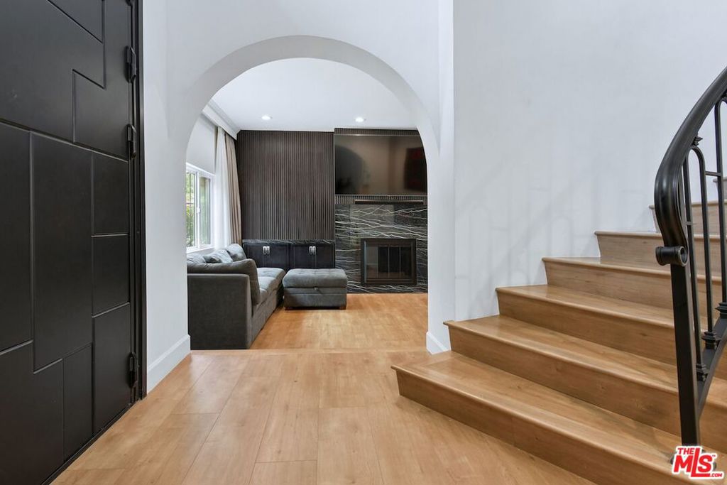 MLS #26915335 image #30