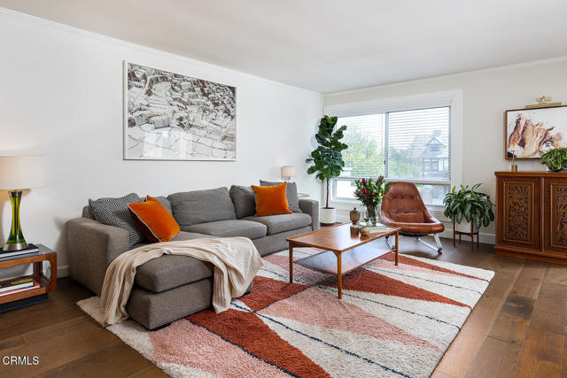 190 Arroyo Terrace, Pasadena CA: https://media.crmls.org/mediaz/3f973874-77eb-48d4-95d9-a347860bb35d.jpg