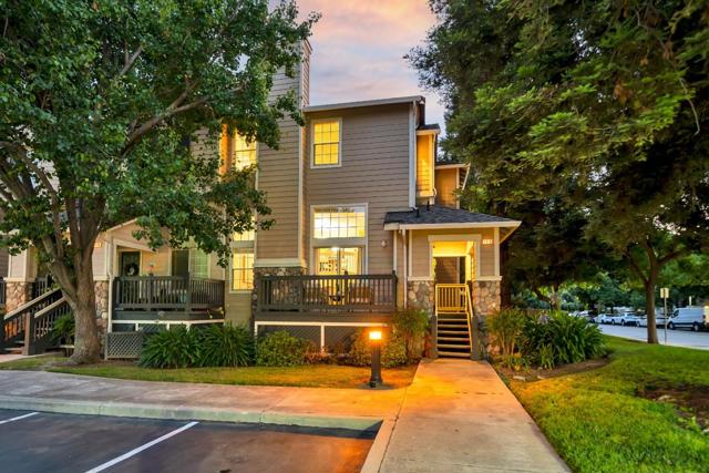 1910 Beaufort Terrace, San Jose CA: https://media.crmls.org/mediaz/3f974c62-0762-4cdd-bb3c-215643994005.jpg