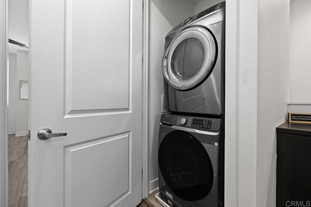 Image 30 of 61 For 3143 Asto Place