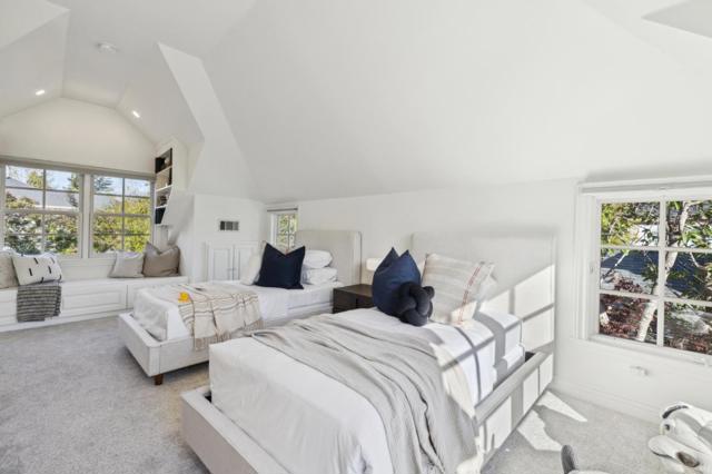 2149 High Street, Palo Alto CA: https://media.crmls.org/mediaz/3f986bc4-8241-4c90-8cde-726d23a88a47.jpg