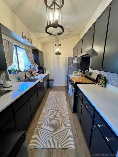 519 minnesota st, Fallbrook CA: https://media.crmls.org/mediaz/3f989ed9-4624-4e17-8a32-e87ba0cd3882.jpg