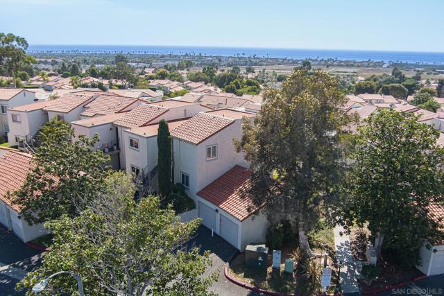 6677 Paseo Del Norte #F, Carlsbad, CA 92011