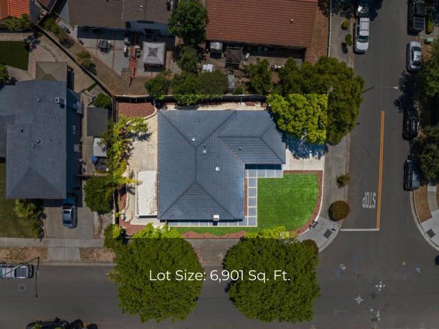 3516 Cuesta Drive, San Jose CA: https://media.crmls.org/mediaz/3f98d010-cb17-47e6-97d5-14f9c514e095.jpg