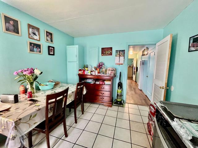 128 Maple Avenue, Watsonville CA: https://media.crmls.org/mediaz/3f994e7d-8cf1-4c68-9085-27631d729673.jpg