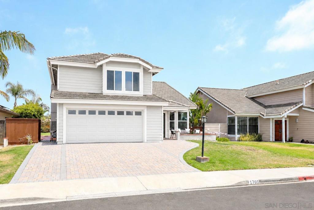 1705 Hawk View Dr