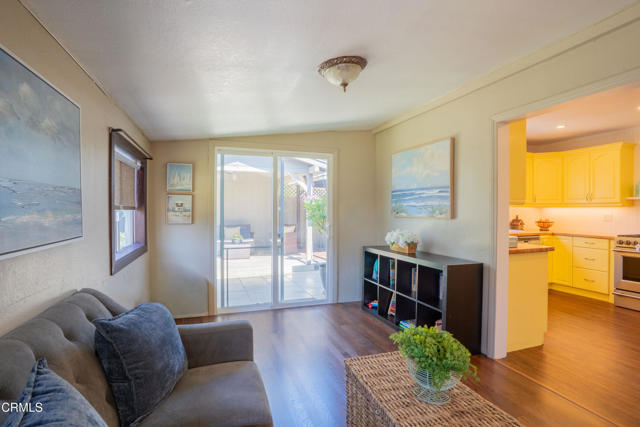 Detail Gallery Image 22 of 38 For 1147 Brandon Ave, Simi Valley,  CA 93065 - 3 Beds | 1 Baths