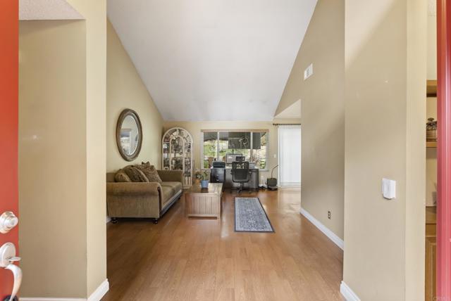 Detail Gallery Image 7 of 36 For 7756 Flanders Dr, San Diego,  CA 92126 - 3 Beds | 2 Baths