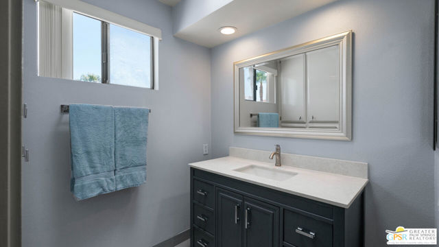 355 N Avenida Caballeros #6, Palm Springs, CA 92262
