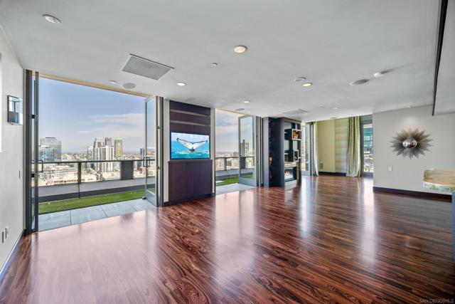Image 14 of 74 For 645 Front St  2204