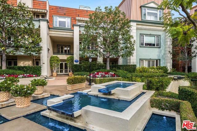 10112 EMPYREAN Way, Los Angeles CA: https://media.crmls.org/mediaz/3fa1804f-2bb2-4011-b138-646cc6b850ba.jpg