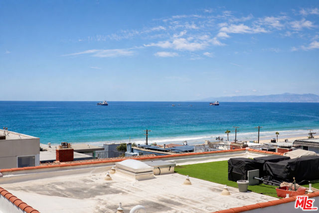 221 36th Street, Manhattan Beach, California 90266, 3 Bedrooms Bedrooms, 0 ,2 BathroomsBathrooms,Residential,For Sale,36th,0,26836511