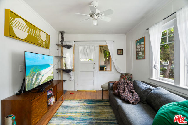 1747 9TH Street photo 8