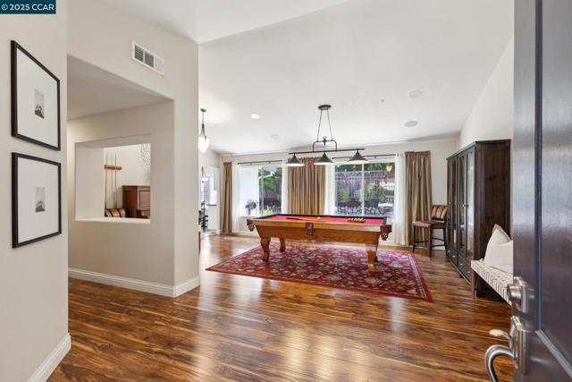 2232 Normandy Cir, Livermore CA: https://media.crmls.org/mediaz/3fa33d9b-d6e7-4a0f-847c-0cb2892ef3d8.jpg