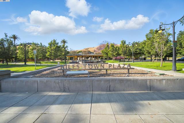 35864 Killorglin Cmn, Fremont CA: https://media.crmls.org/mediaz/3fa4926c-dd1b-418f-b2b9-d3d221faa9aa.jpg