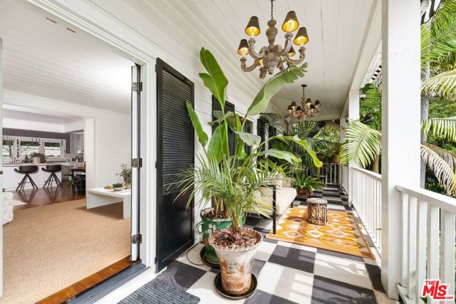 1231 Hilldale Avenue, Los Angeles CA: https://media.crmls.org/mediaz/3fa49ad1-148e-45ef-99f0-a8b76a935bc2.jpg