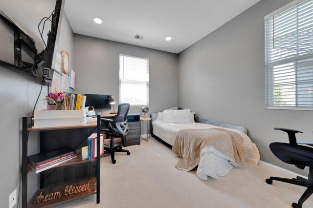 3023 Canoas Villa, San Jose CA: https://media.crmls.org/mediaz/3fa4c28a-ac63-43b8-8844-40bbd03920b1.jpg