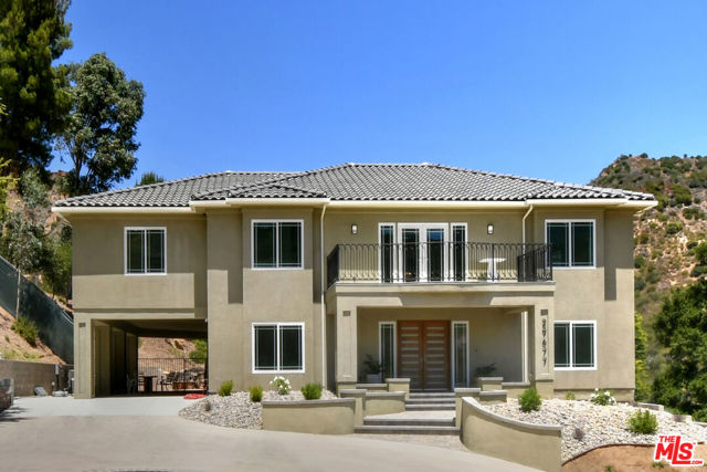 29677 Mulholland Highway, Agoura Hills CA: https://media.crmls.org/mediaz/3fa60c15-bbef-446f-861a-26d314669922.jpg