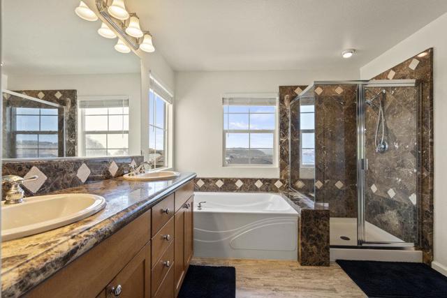 978 Martin Trail, Daly City CA: https://media.crmls.org/mediaz/3fa6f412-499a-4845-8b02-bea1e00e9593.jpg