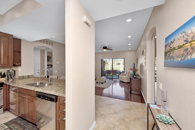 67320 Cumbres Court, Cathedral City CA: https://media.crmls.org/mediaz/3fa7a415-b0f6-4c62-a29a-4666aecf8d18.jpg