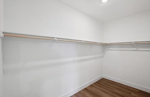 Image 43 of 46 For 671 Lindendale Court 168-18 Pla