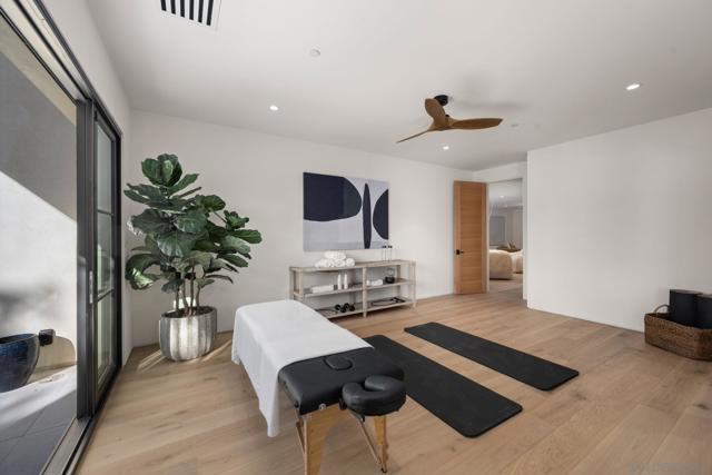 6323 Mimulus, Rancho Santa Fe CA: https://media.crmls.org/mediaz/3fa817ad-eddd-4607-be1e-ea1d05d6bb42.jpg