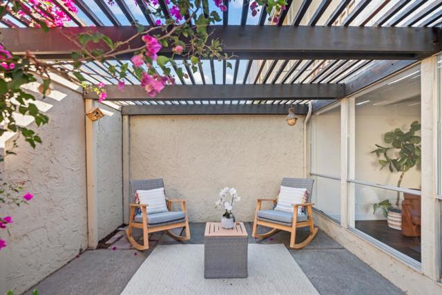 512 S Cascade Terrace, Sunnyvale CA: https://media.crmls.org/mediaz/3fa852db-2283-413d-9b55-e818fb00ada8.jpg