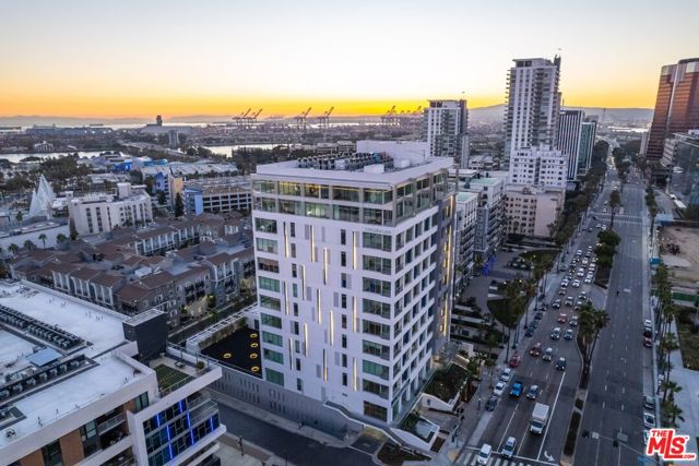 200 W Ocean Boulevard, Long Beach CA: https://media.crmls.org/mediaz/3fa8779e-f001-4bf7-8035-9e1441fc168f.jpg