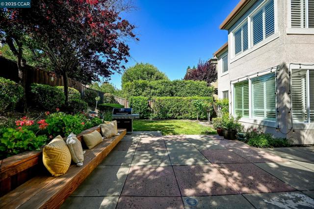 125 Coriander Ct, San Ramon CA: https://media.crmls.org/mediaz/3fa8e385-89ab-40cc-831f-2f9634c22566.jpg