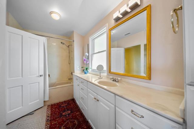 Image 18 of 43 For 4314 Middlesex Drive