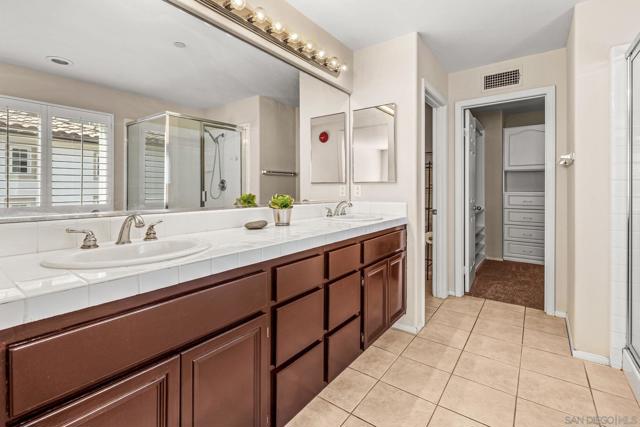 22 Silver Forest Court, Azusa CA: https://media.crmls.org/mediaz/3faa454c-2811-4ea4-bba0-27e6fa6aca85.jpg